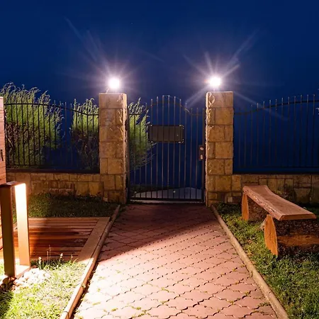 Гостевой дом Epico Seafront & Garden 4*