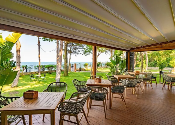 Epico Seafront & Garden 4* Olimp